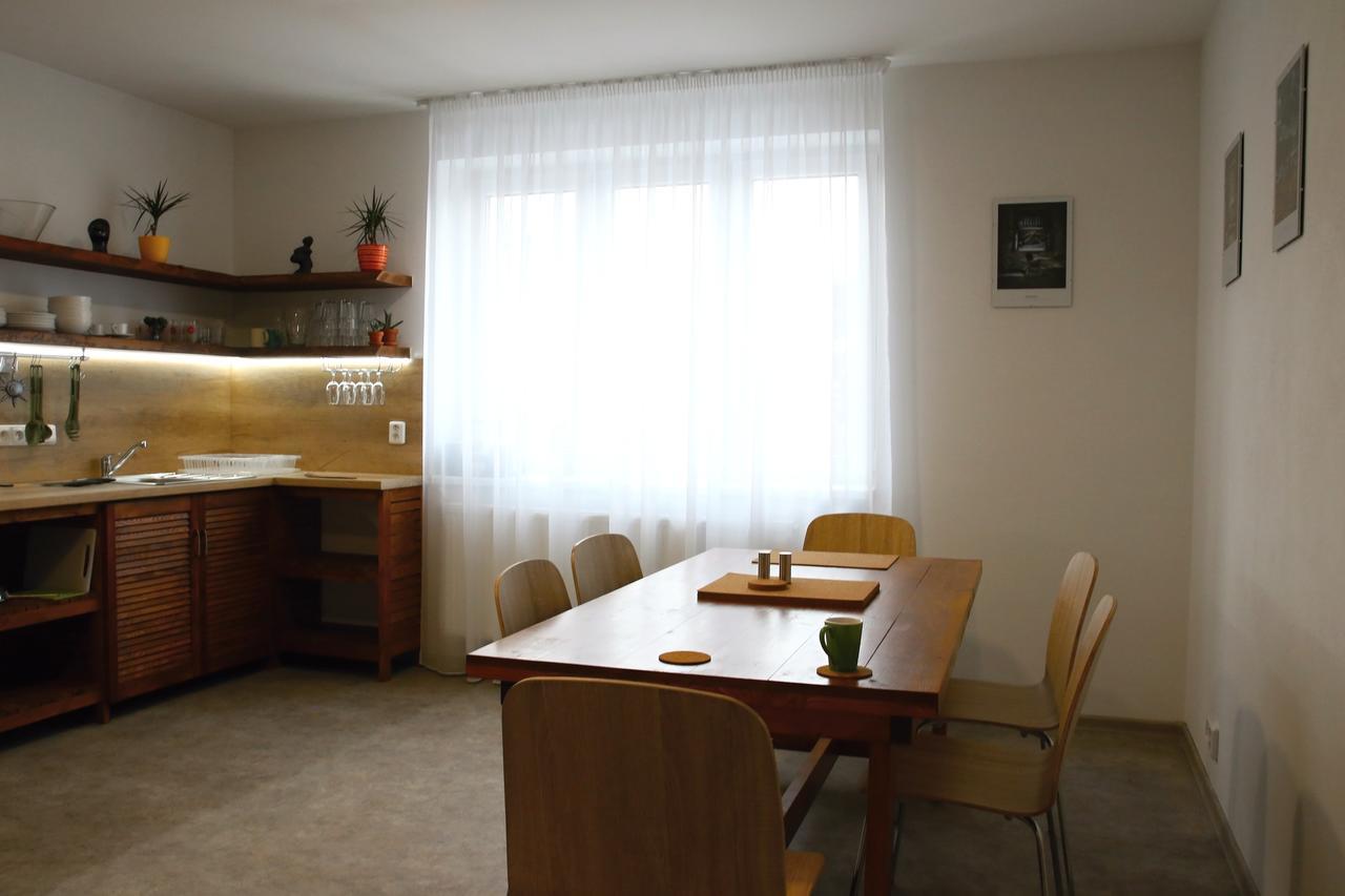 Apartmany Za Sakurou Hodonín Екстериор снимка
