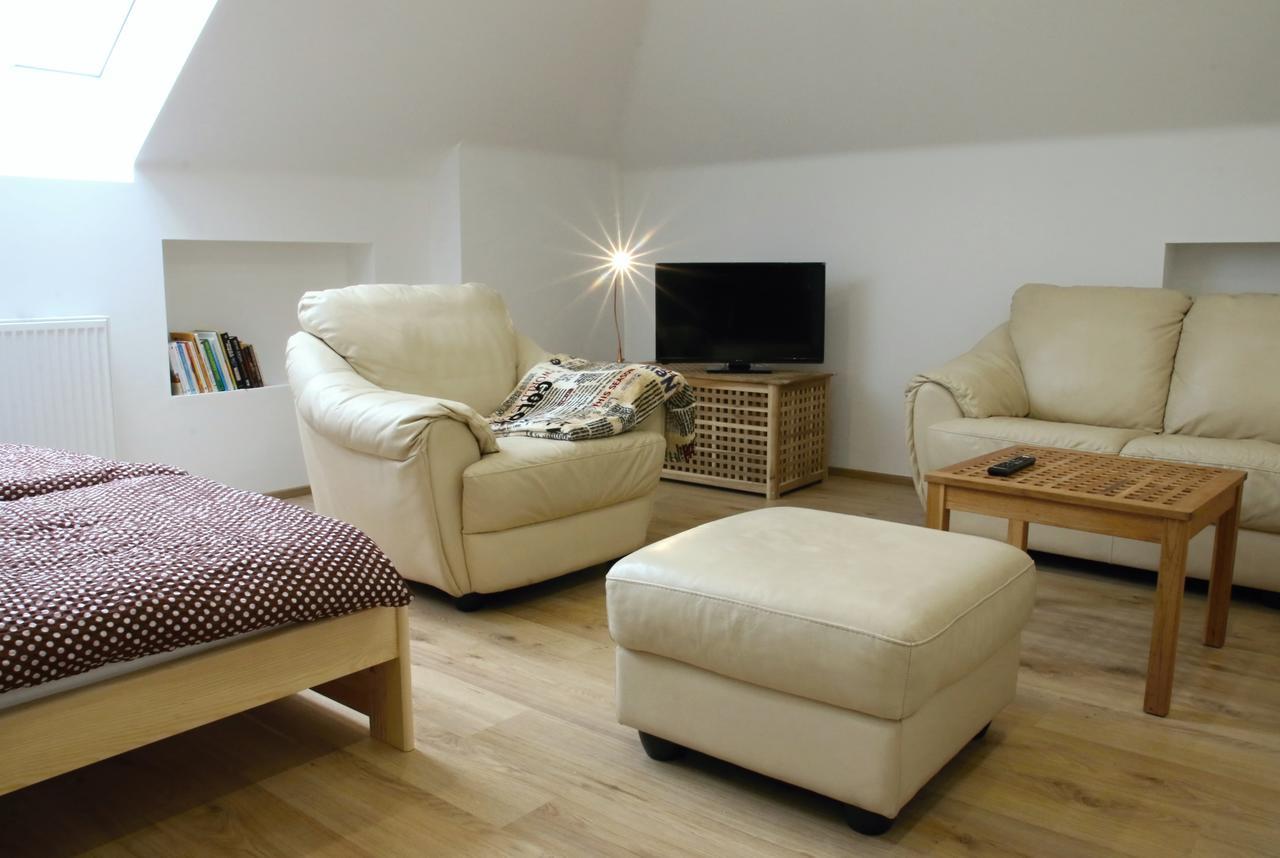Apartmany Za Sakurou Hodonín Екстериор снимка